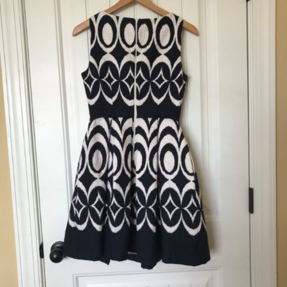 Boatneck Dress with Pockets - Picture 3 of 4